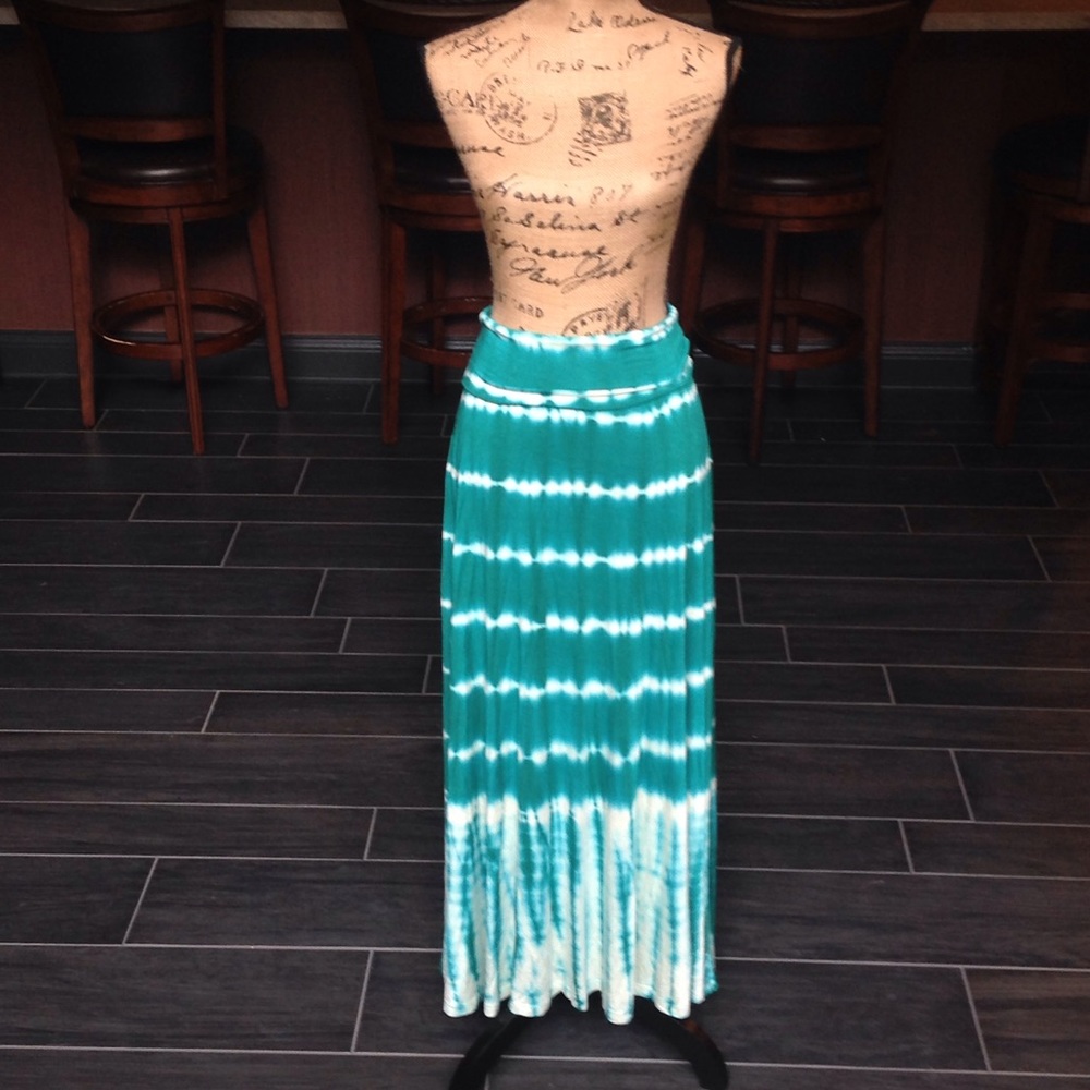Green/blue tie dye maxi skirt